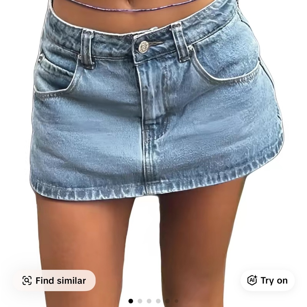 Stylish Blue Denim Mini Skirt